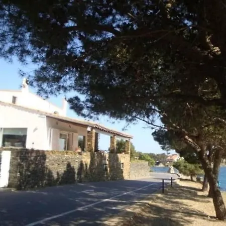 Chalet Magnifica Casa Con Una Gran Piscina Y Amplias *